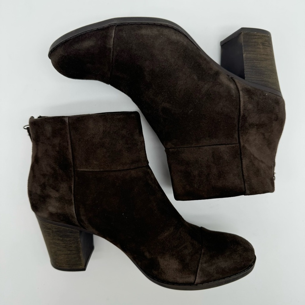 Clarks Genuine Leather Brown Suede Heeled Ankle Boots Size 8.5 - Picture 8 of 13